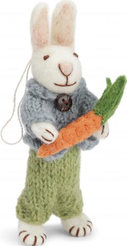 Weier Hase mit Jacke, Hose und Karotte