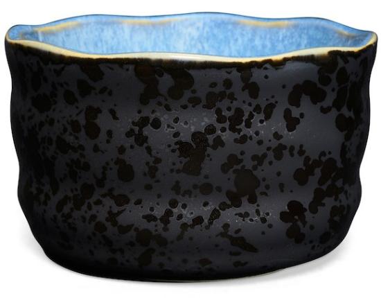 Schwarz-Blaue Matchaschale